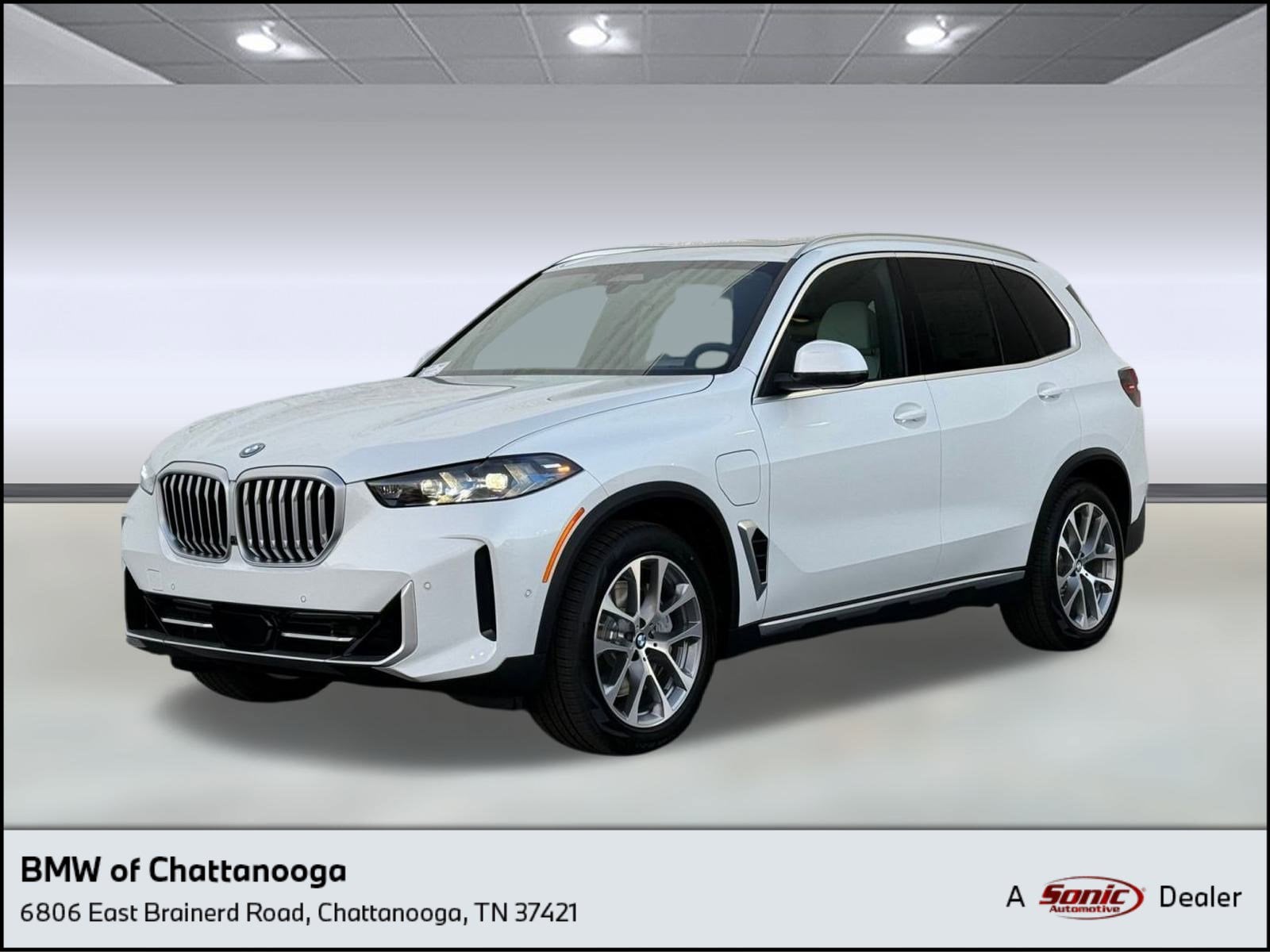 2026 BMW X5 50e's photo