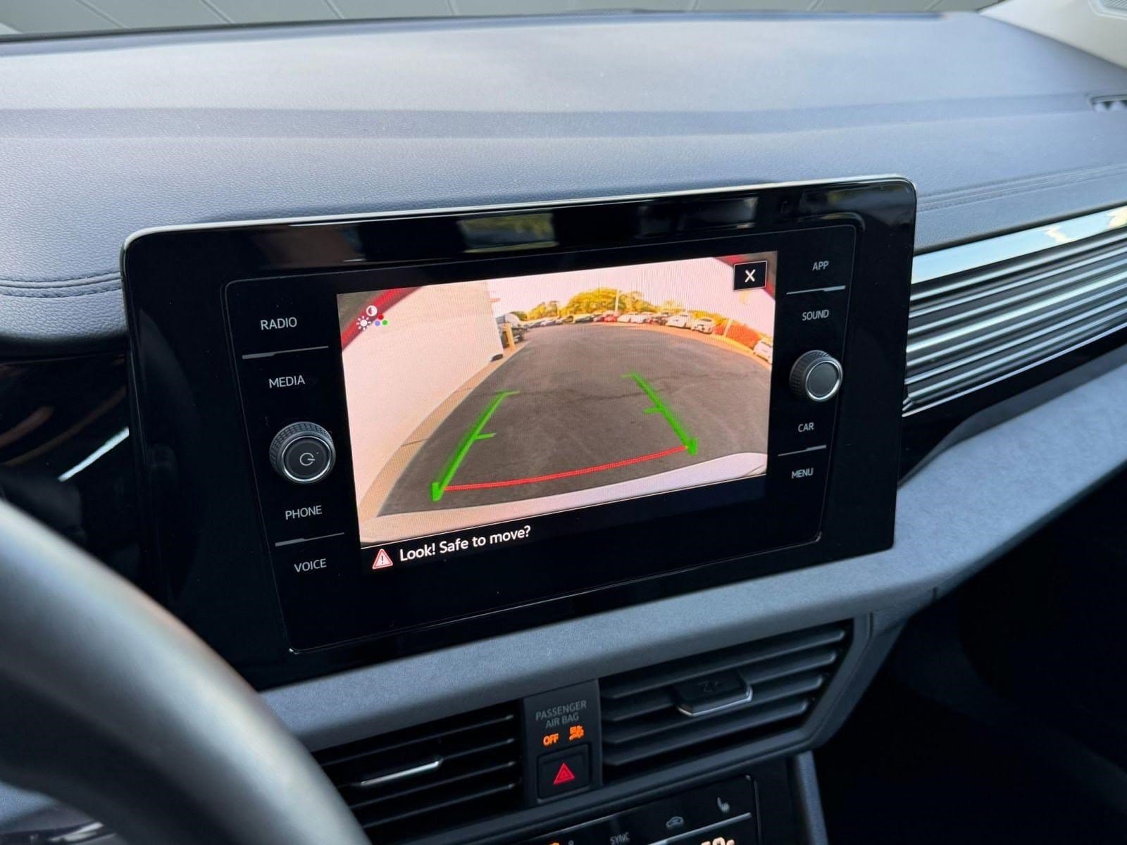 2025 Volkswagen Jetta SE - Photo 27