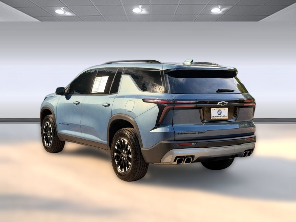 Used 2025 Chevrolet Traverse AWD Z71 SUV