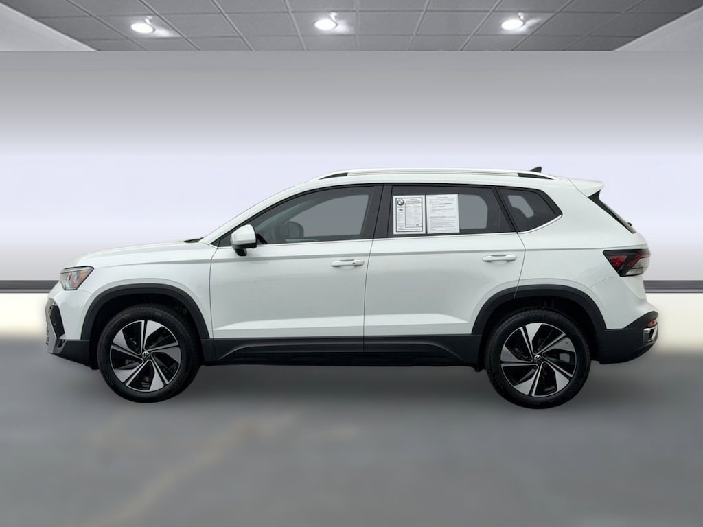 Used 2025 Volkswagen Taos SE SUV
