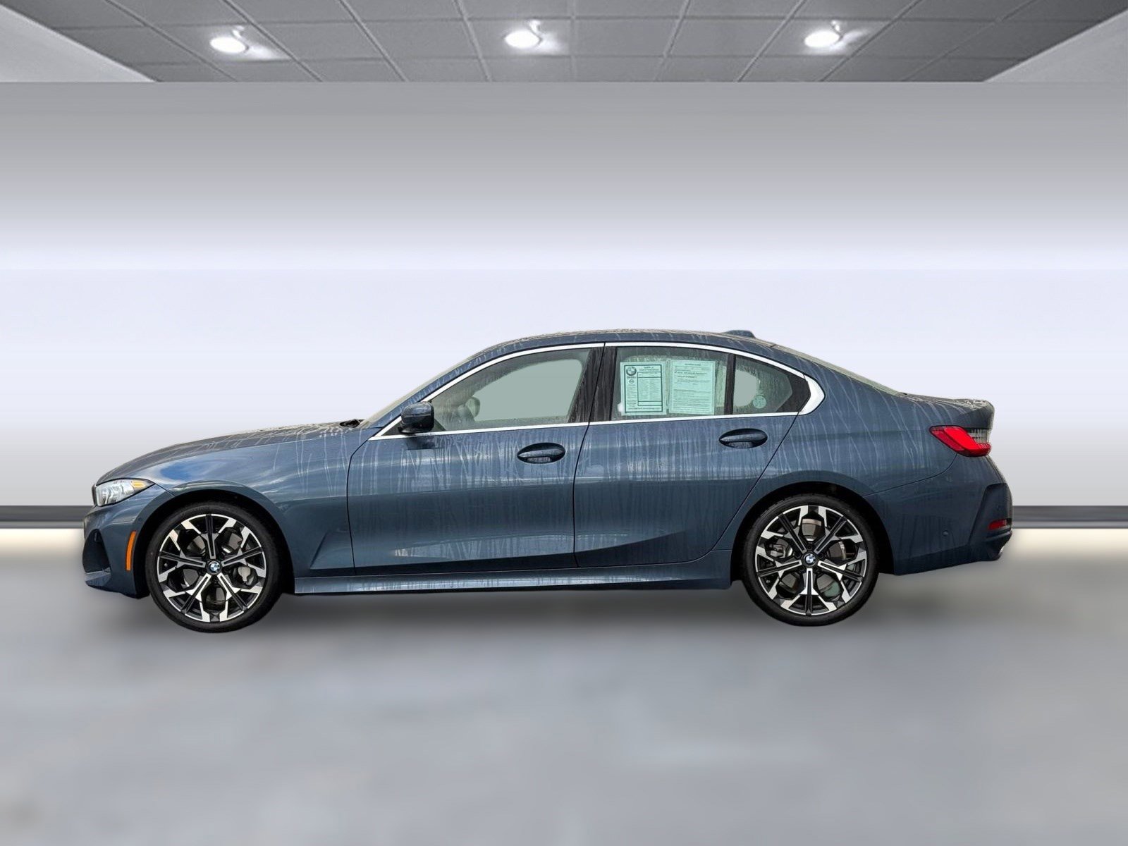 2025 Bmw 330i photo 2