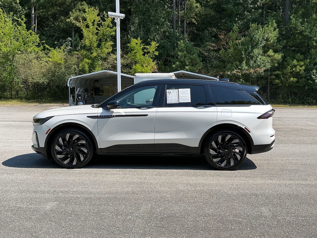 Used 2025 Lincoln Nautilus Reserve SUV