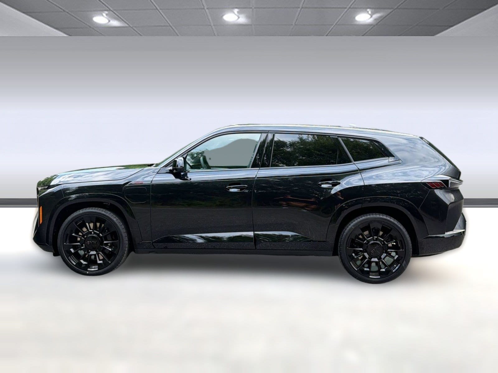 XM Label SUV