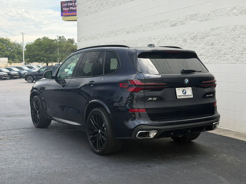 New 2026 BMW X5 sDrive40i SUV