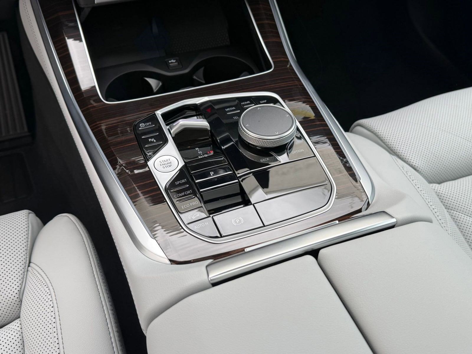 2026 BMW X5 40i - Photo 17