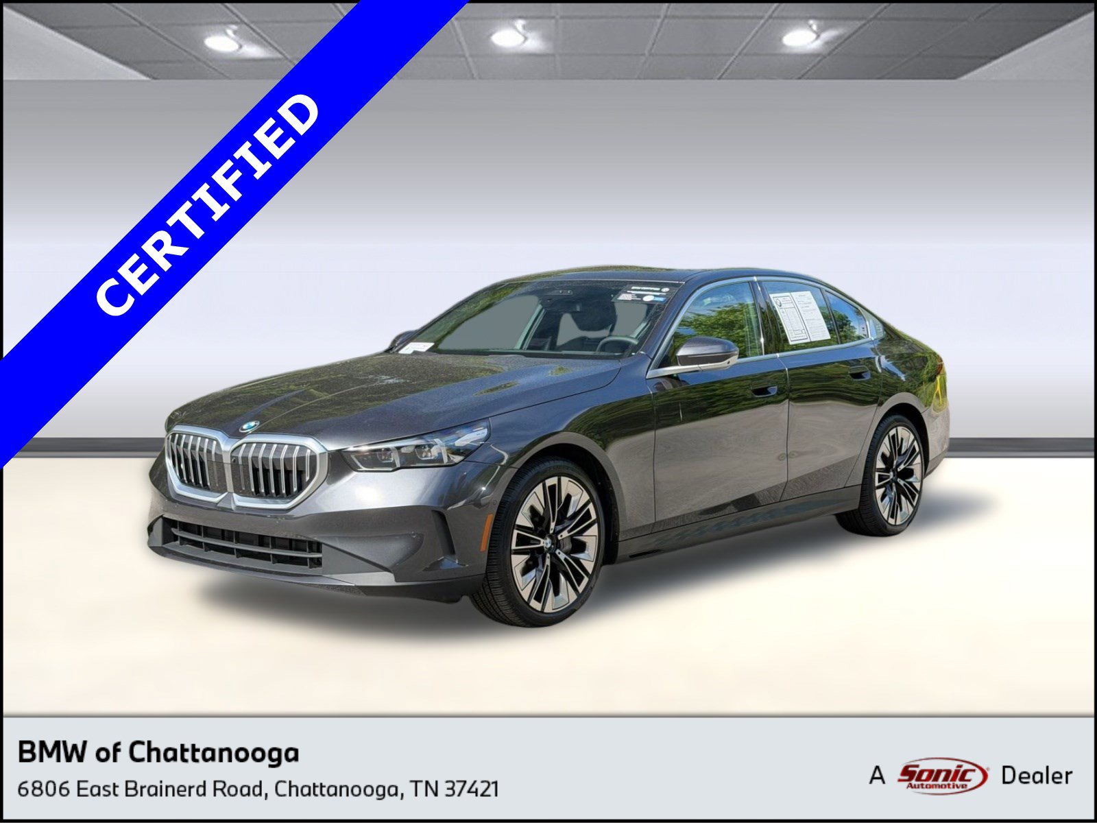 2026 BMW 5 Series 540i xDrive Sedan's photo