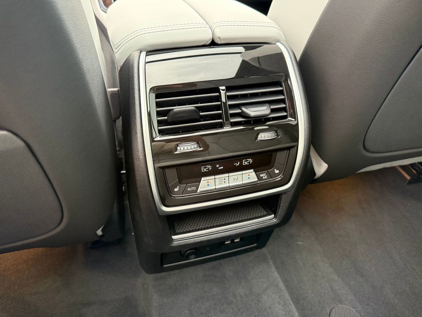 2026 BMW X5 40i - Photo 25