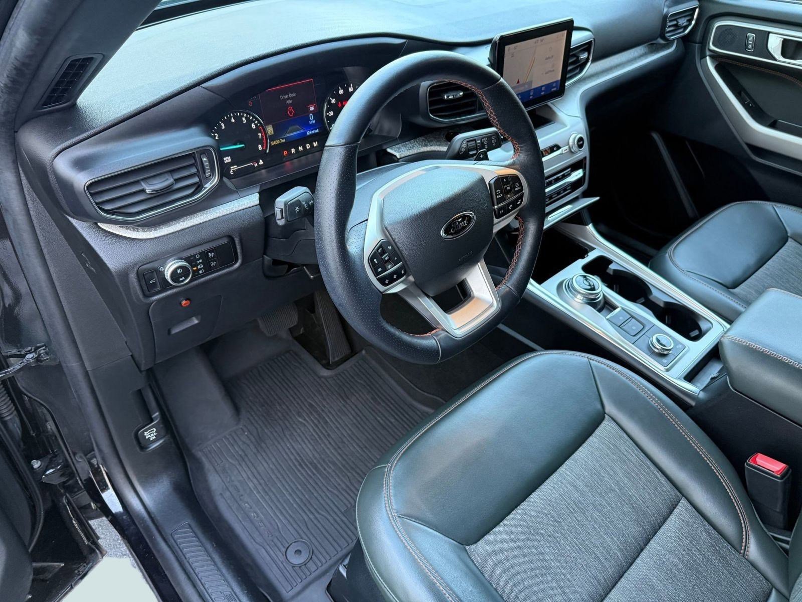 2023 Ford Explorer Timberline photo 2