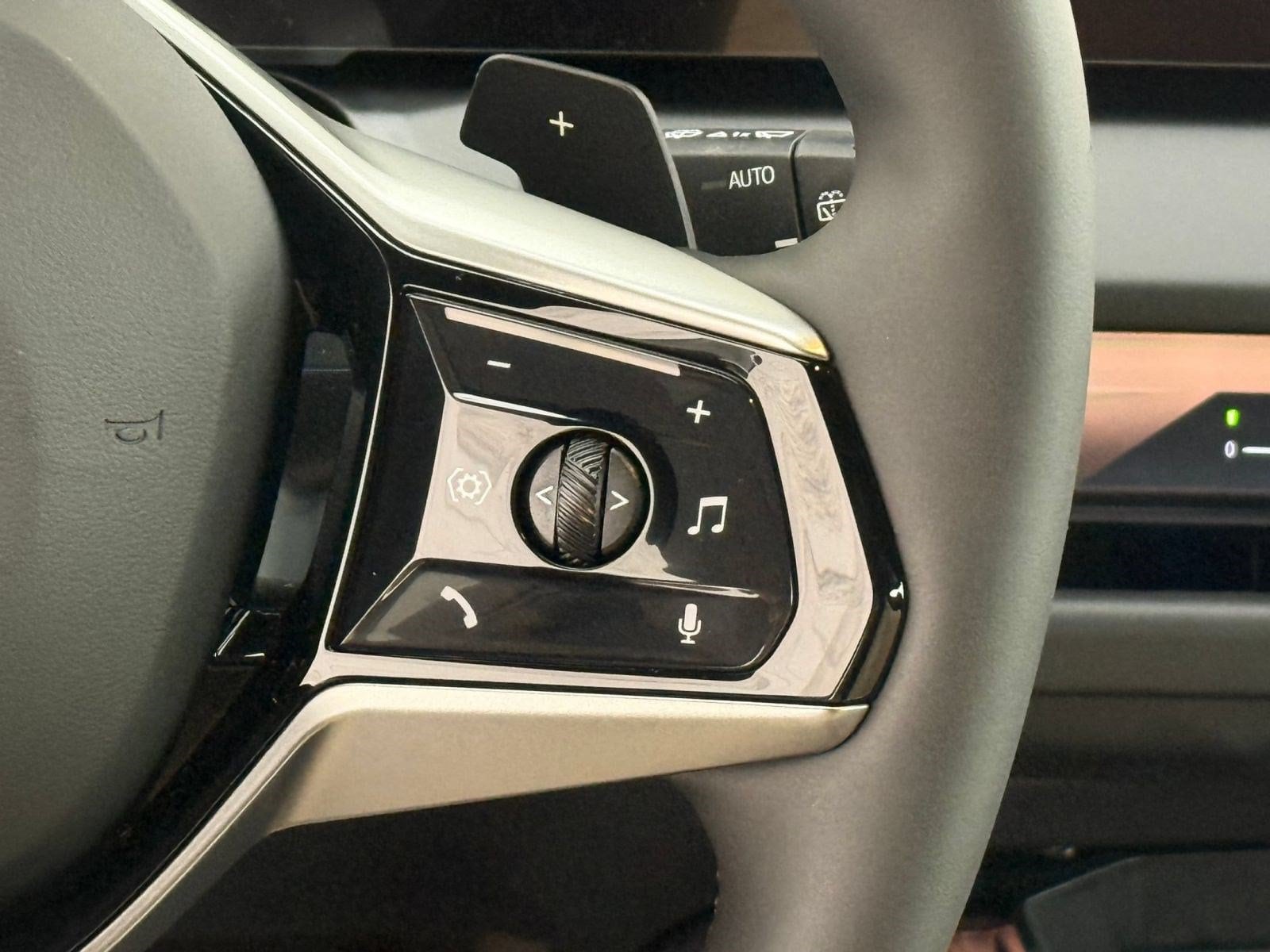 2026 BMW X3 30 - Photo 25