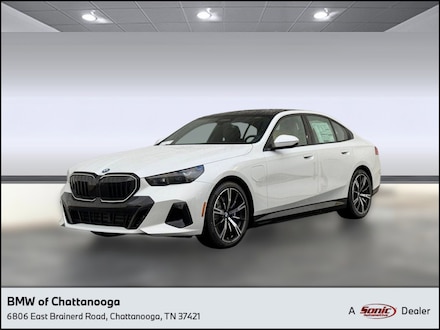 2026 BMW 550e xDrive Sedan