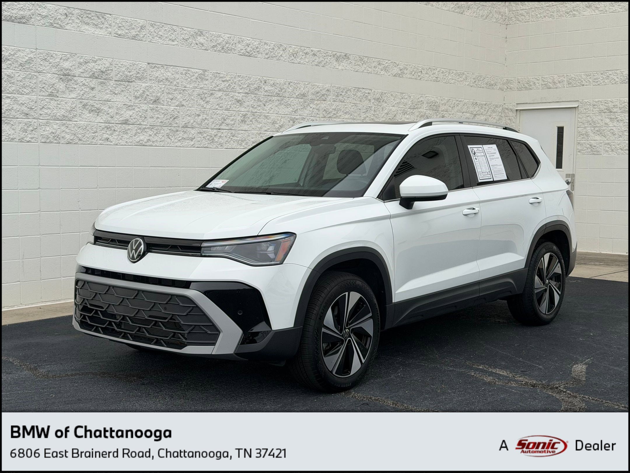 2025 Volkswagen Taos 1.5T SE 4Motion's photo