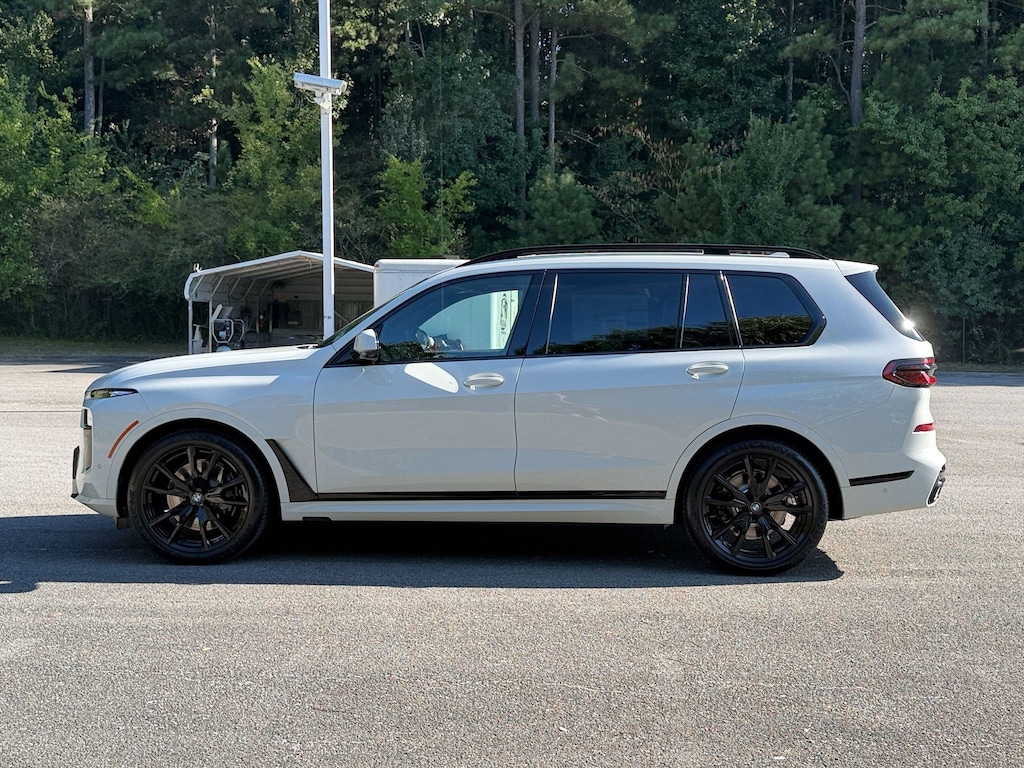 New 2027 BMW X7 xDrive40i SUV