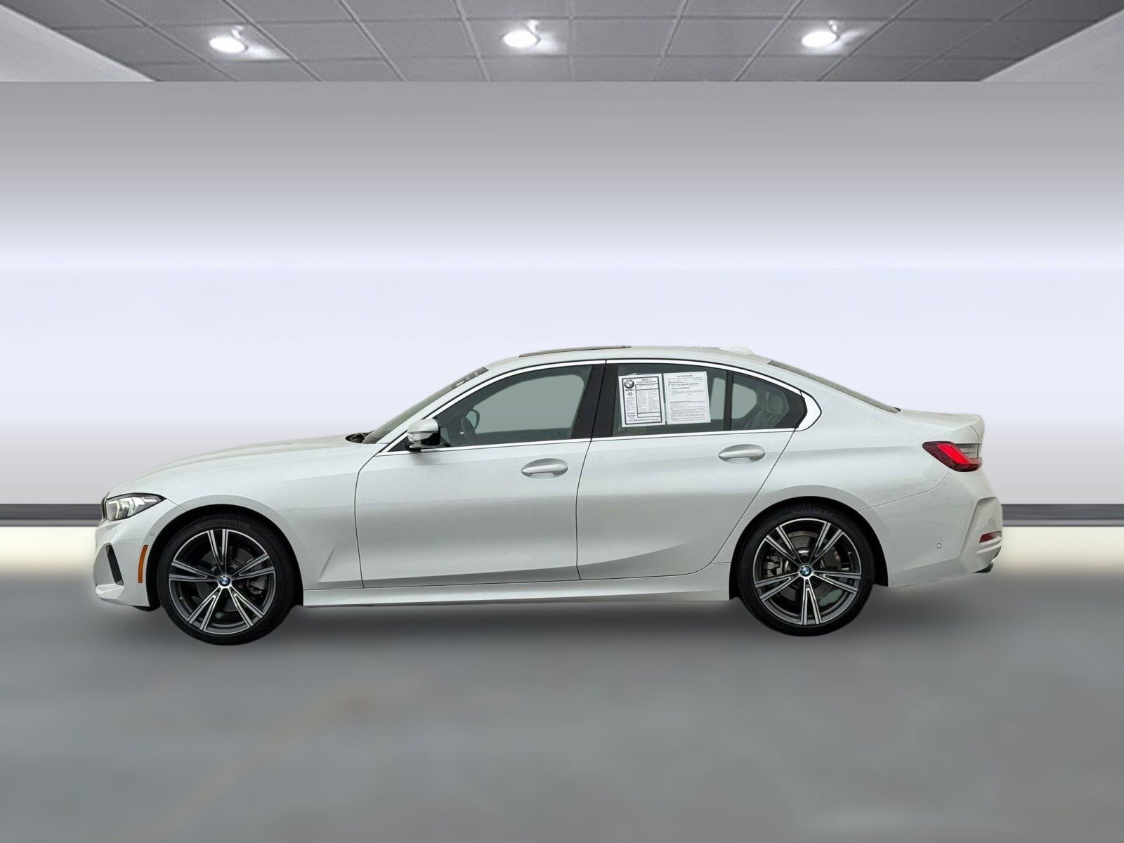 2024 Bmw 330i photo 2