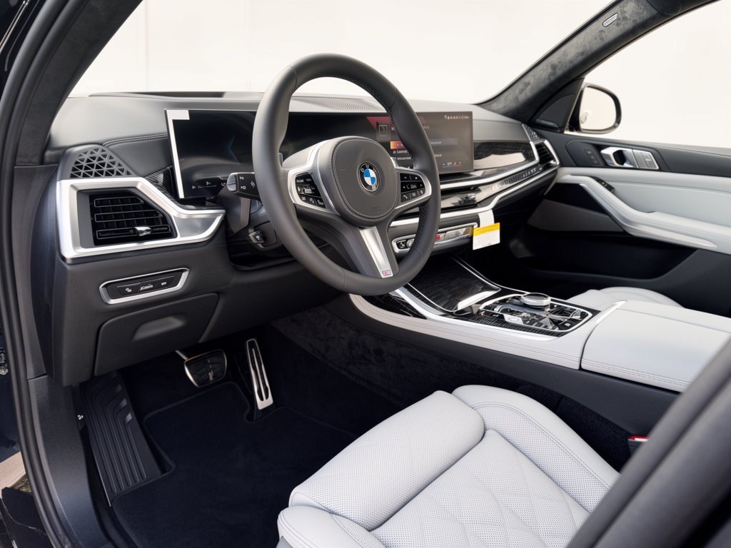 New 2027 BMW X7 xDrive40i SUV