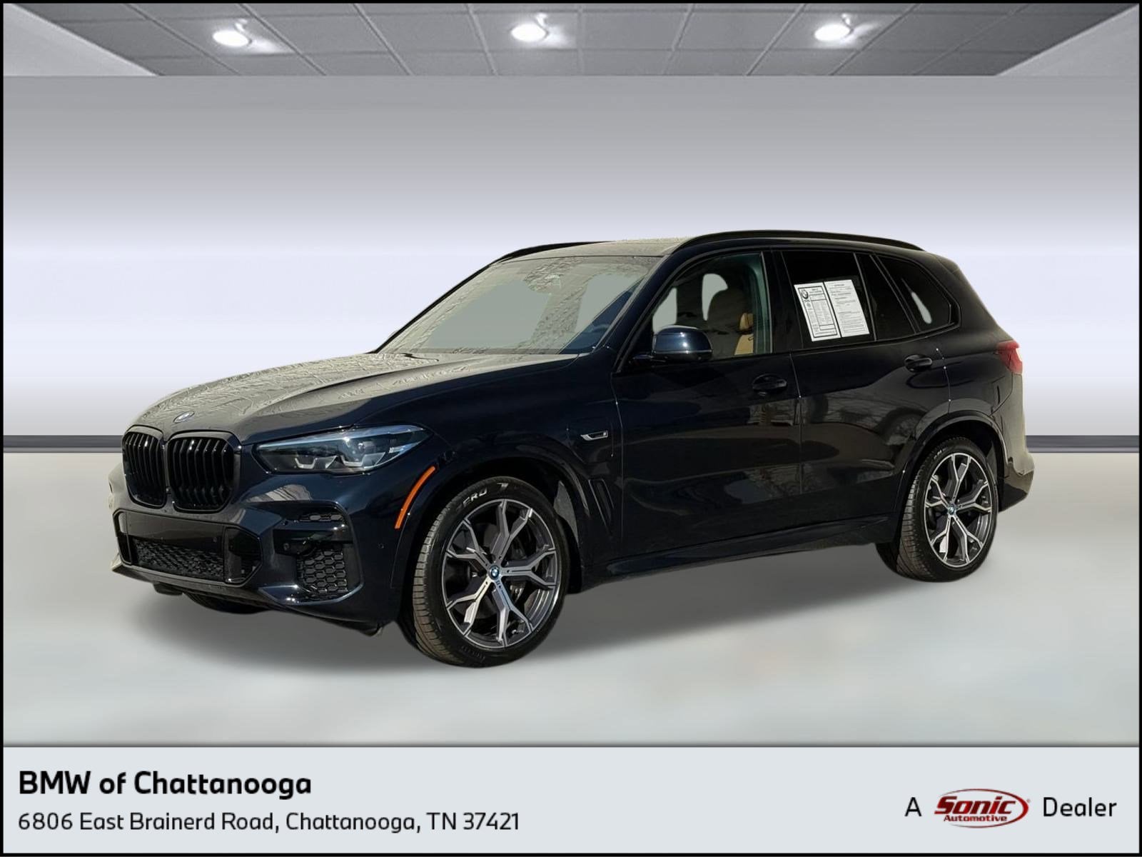 2023 BMW X5 45e's photo
