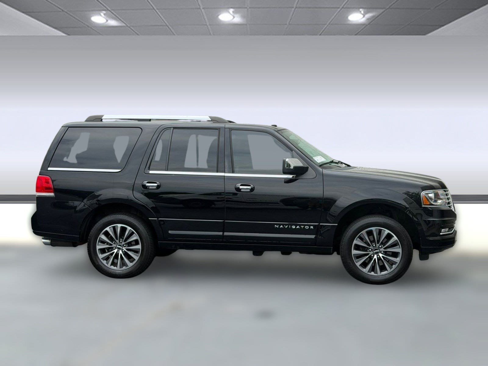 Navigator Select SUV