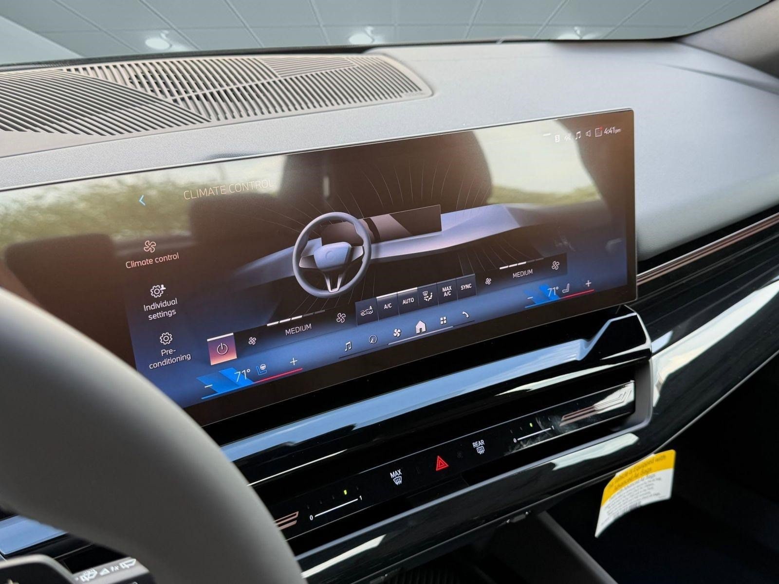 2026 BMW 5 Series 530i - Photo 27