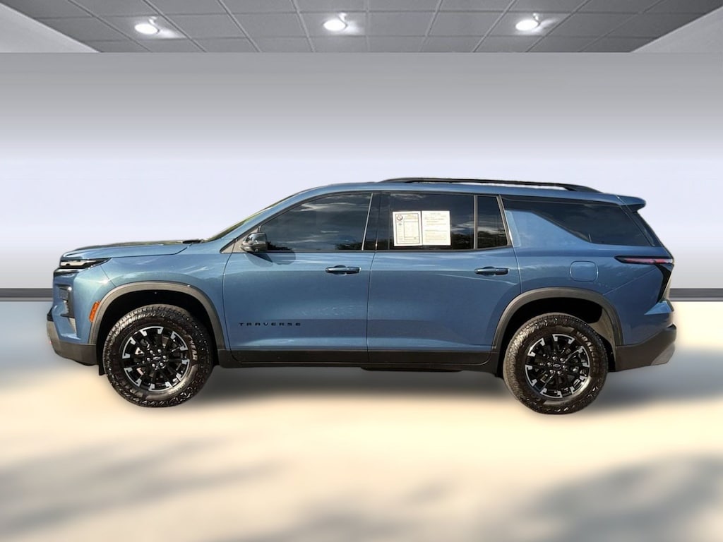 Used 2025 Chevrolet Traverse AWD Z71 SUV