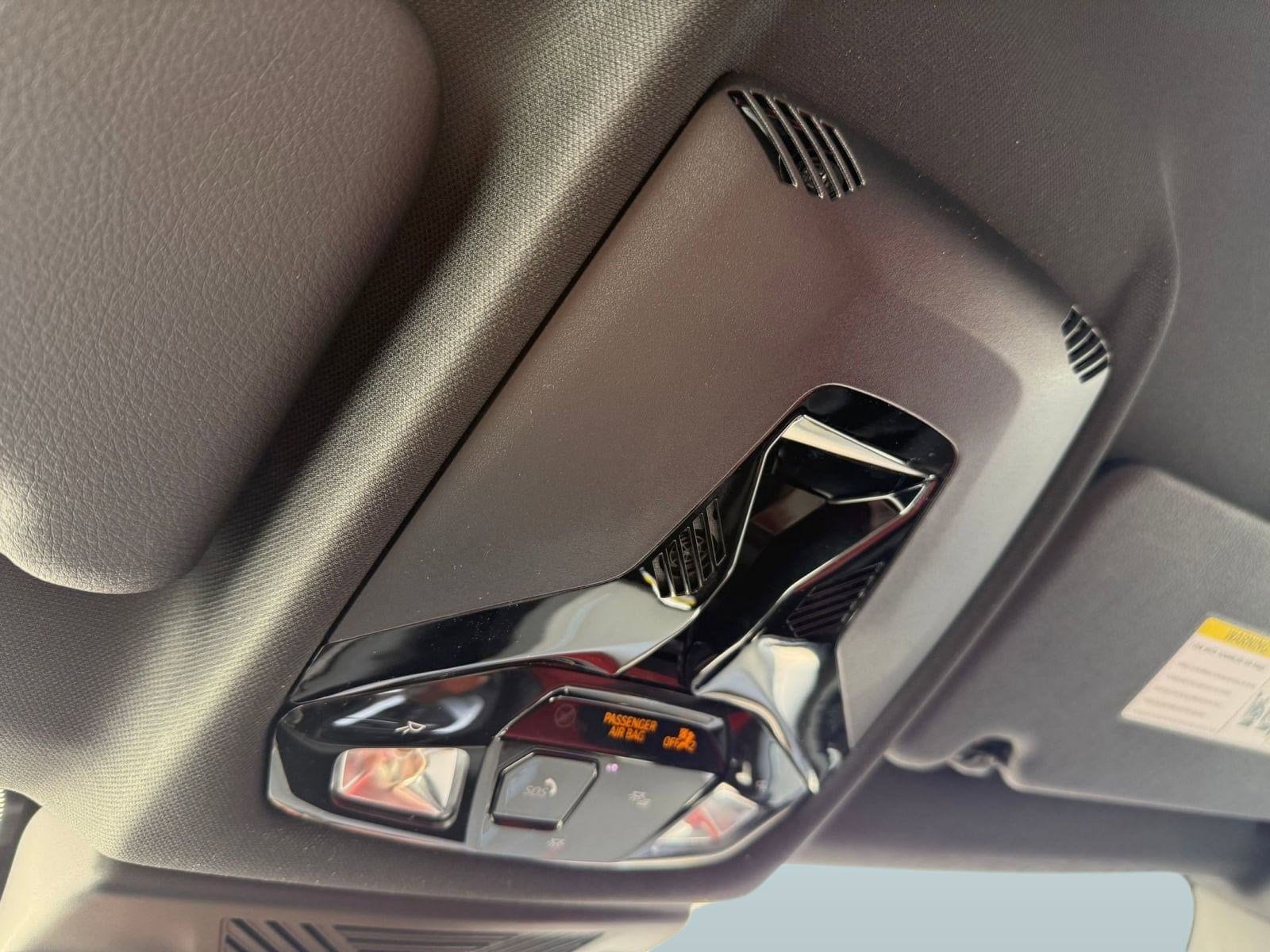 2026 BMW 2 Series M235 - Photo 18