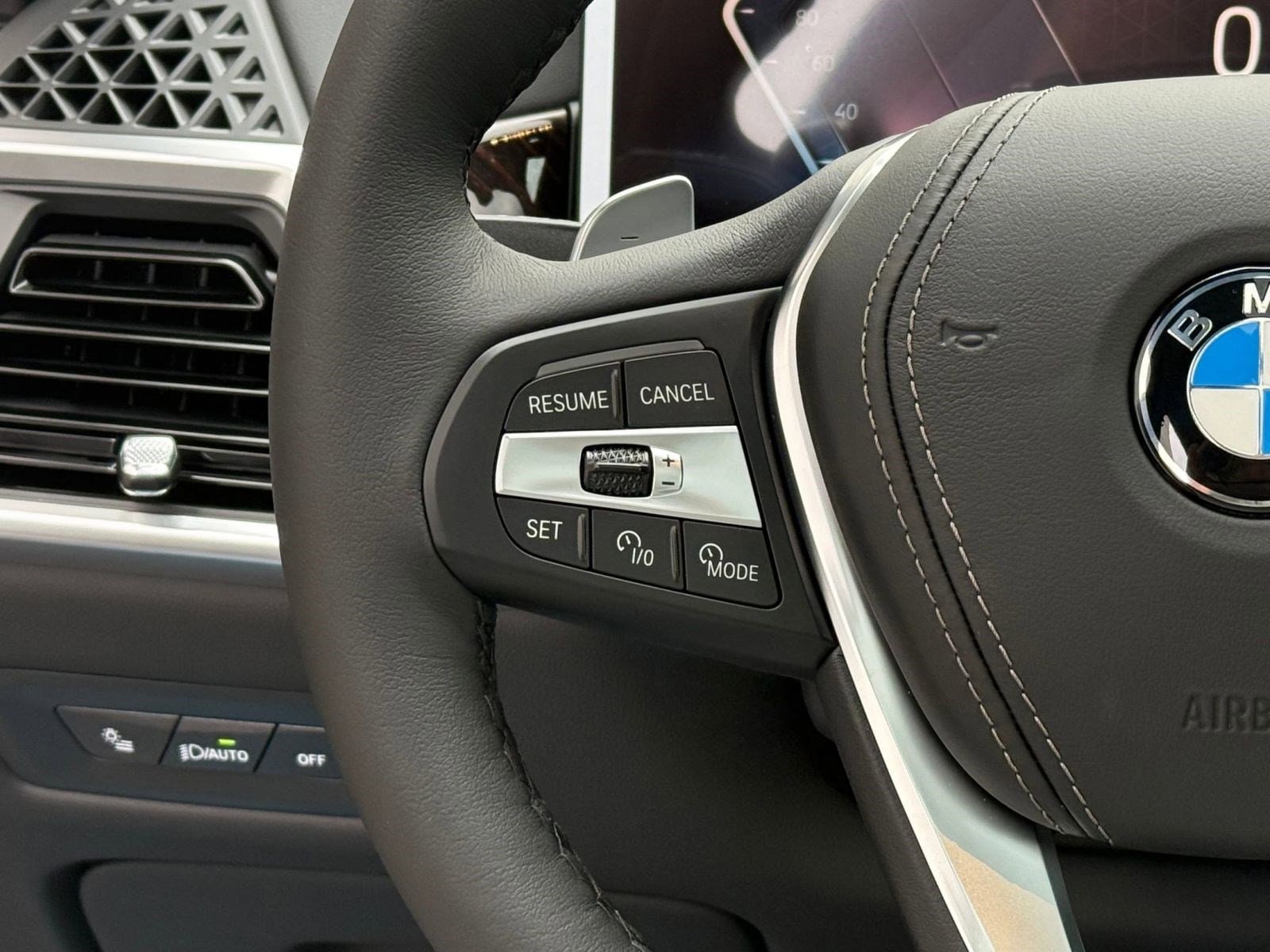 2026 BMW X5 40i - Photo 16