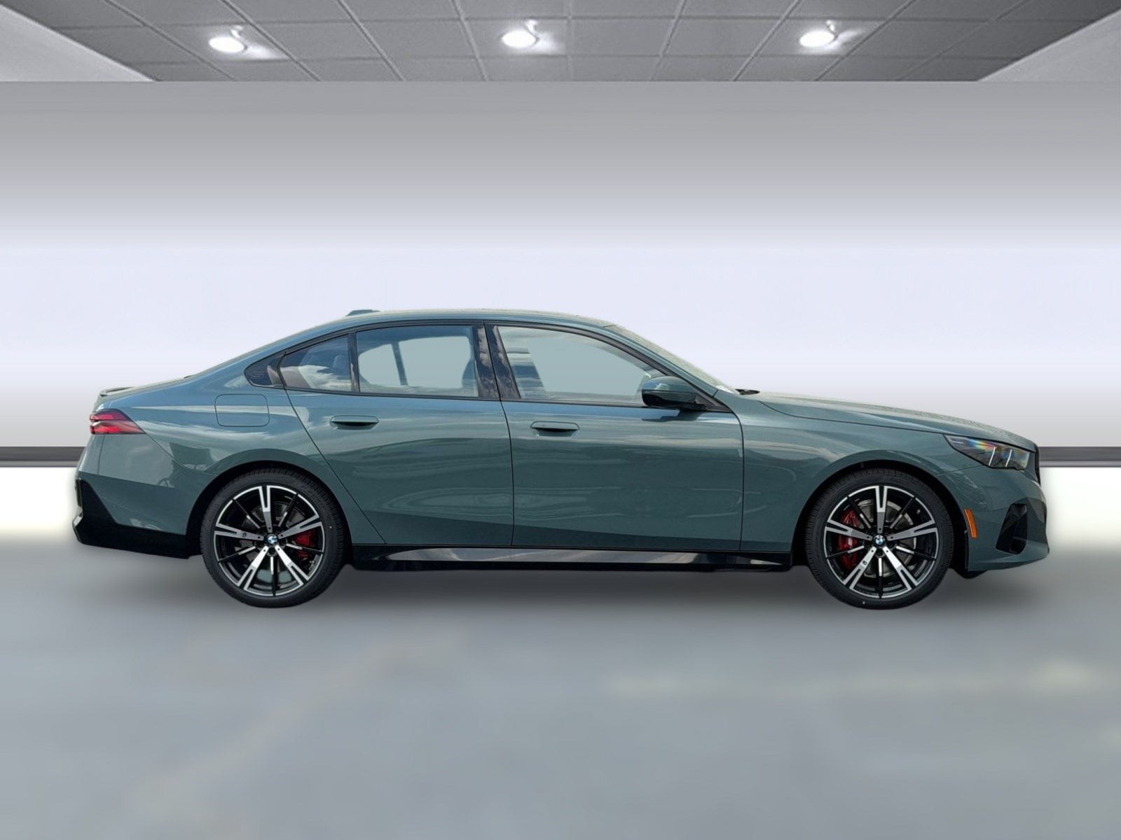 2026 BMW 5 Series 530i - Photo 8