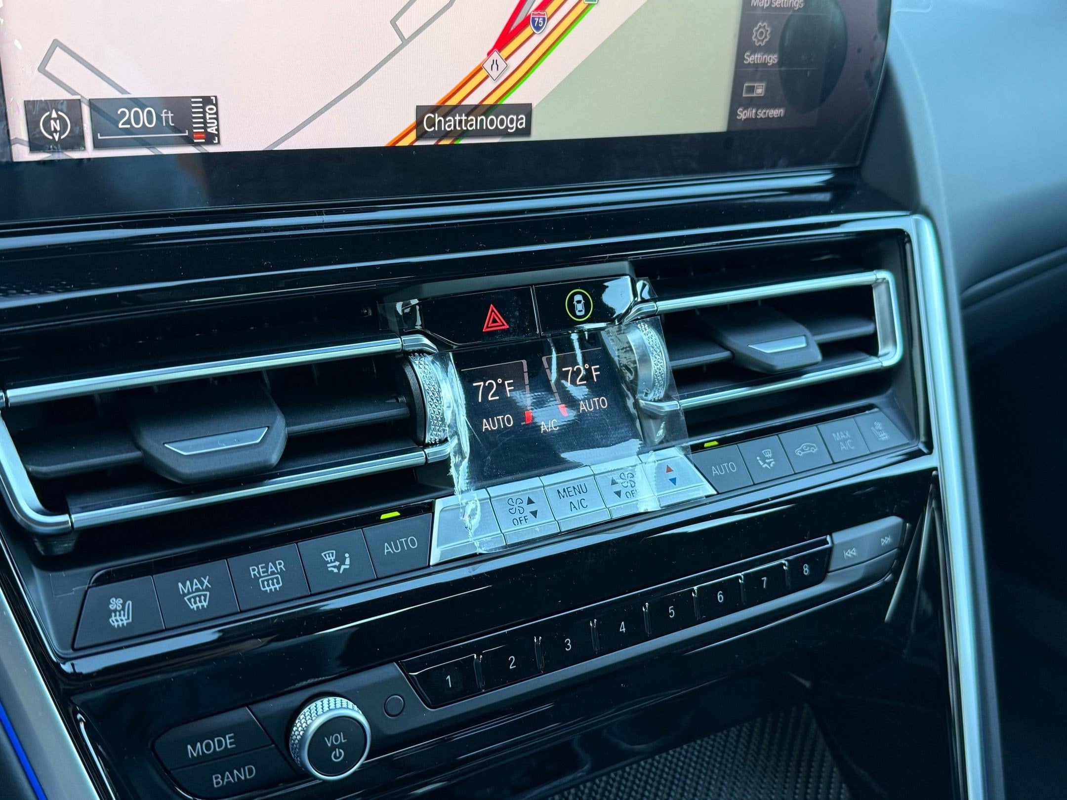 2026 BMW 8 Series M850i - Photo 27