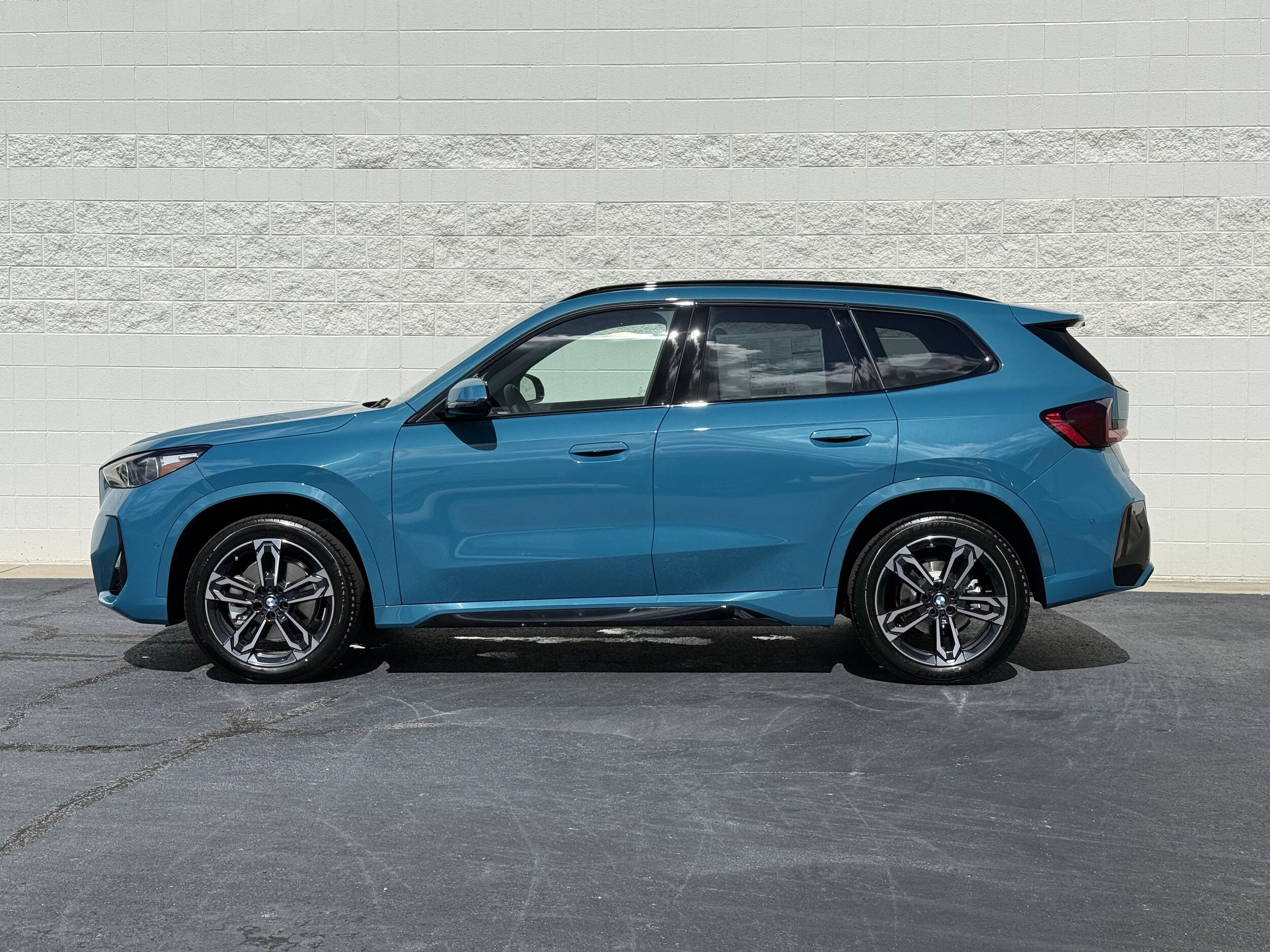 2025 Bmw X1 XDrive28i photo 3