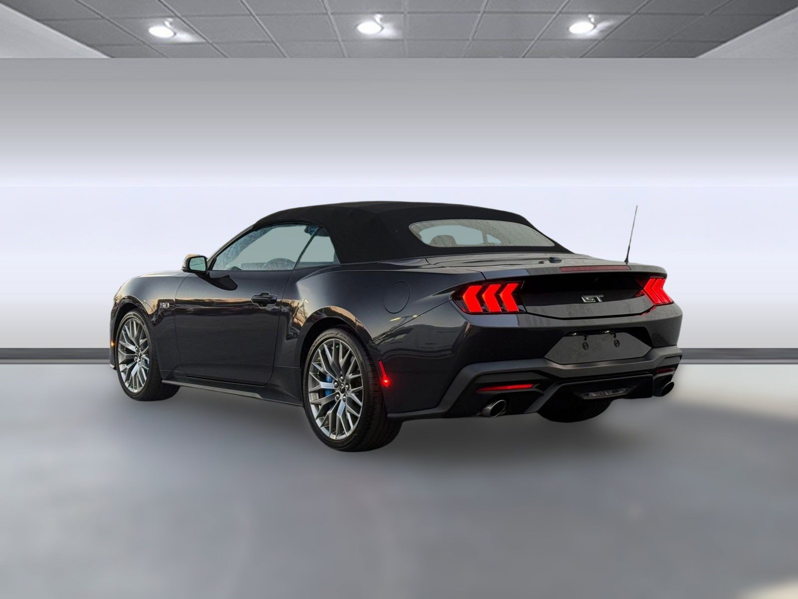 2024 Ford Mustang GT Premium Convertible photo 3