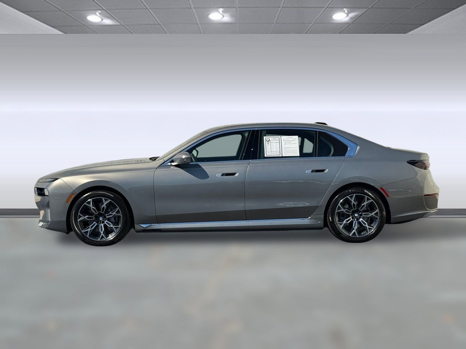Used 2025 BMW i7 60 with VIN WBY53EJ01SCU64388 for sale in Chattanooga, TN