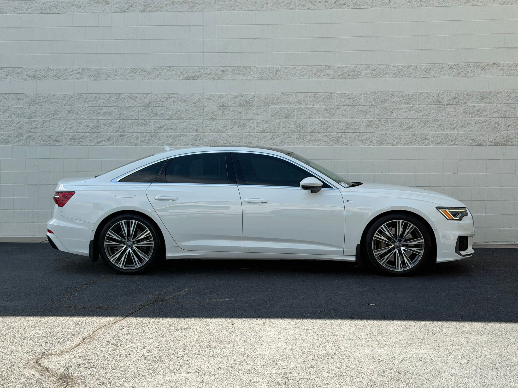 A6 Premium Plus Sedan