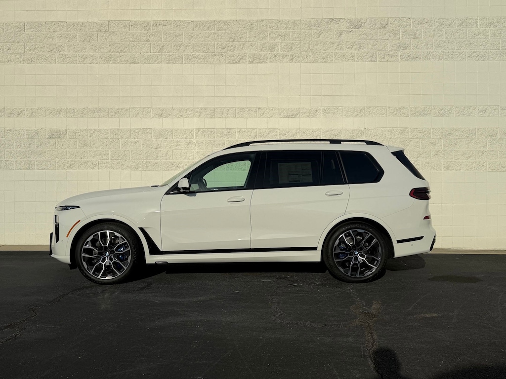 New 2026 BMW X7 xDrive40i SUV