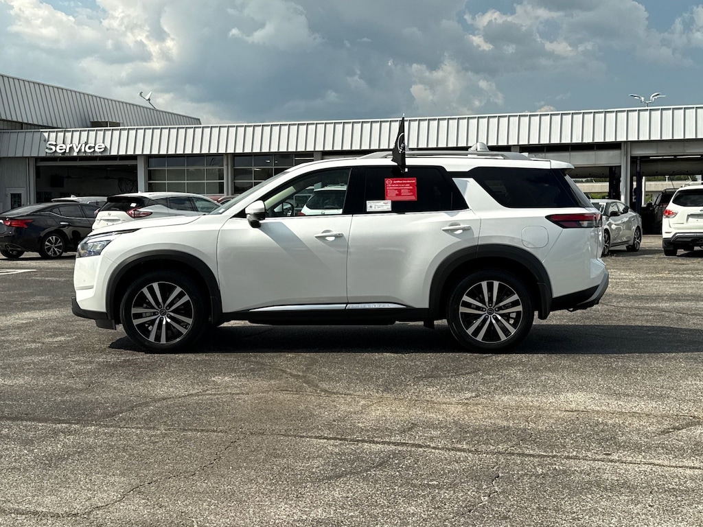 Certified 2025 Nissan Pathfinder Platinum SUV