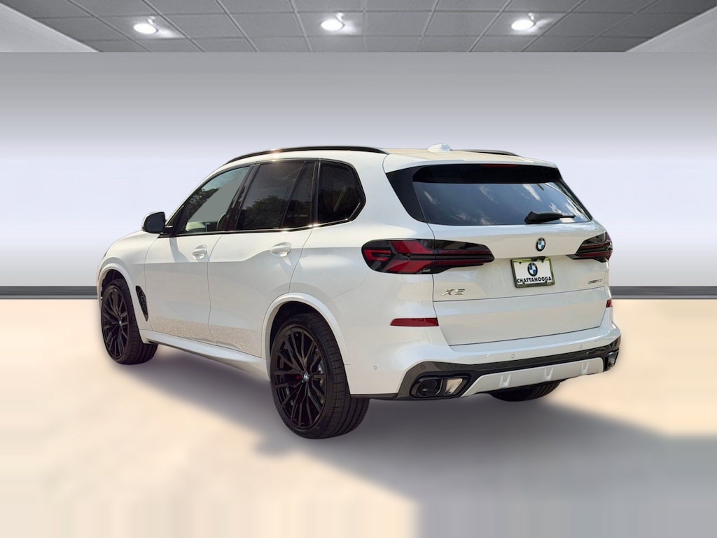 New 2026 BMW X5 sDrive40i SUV