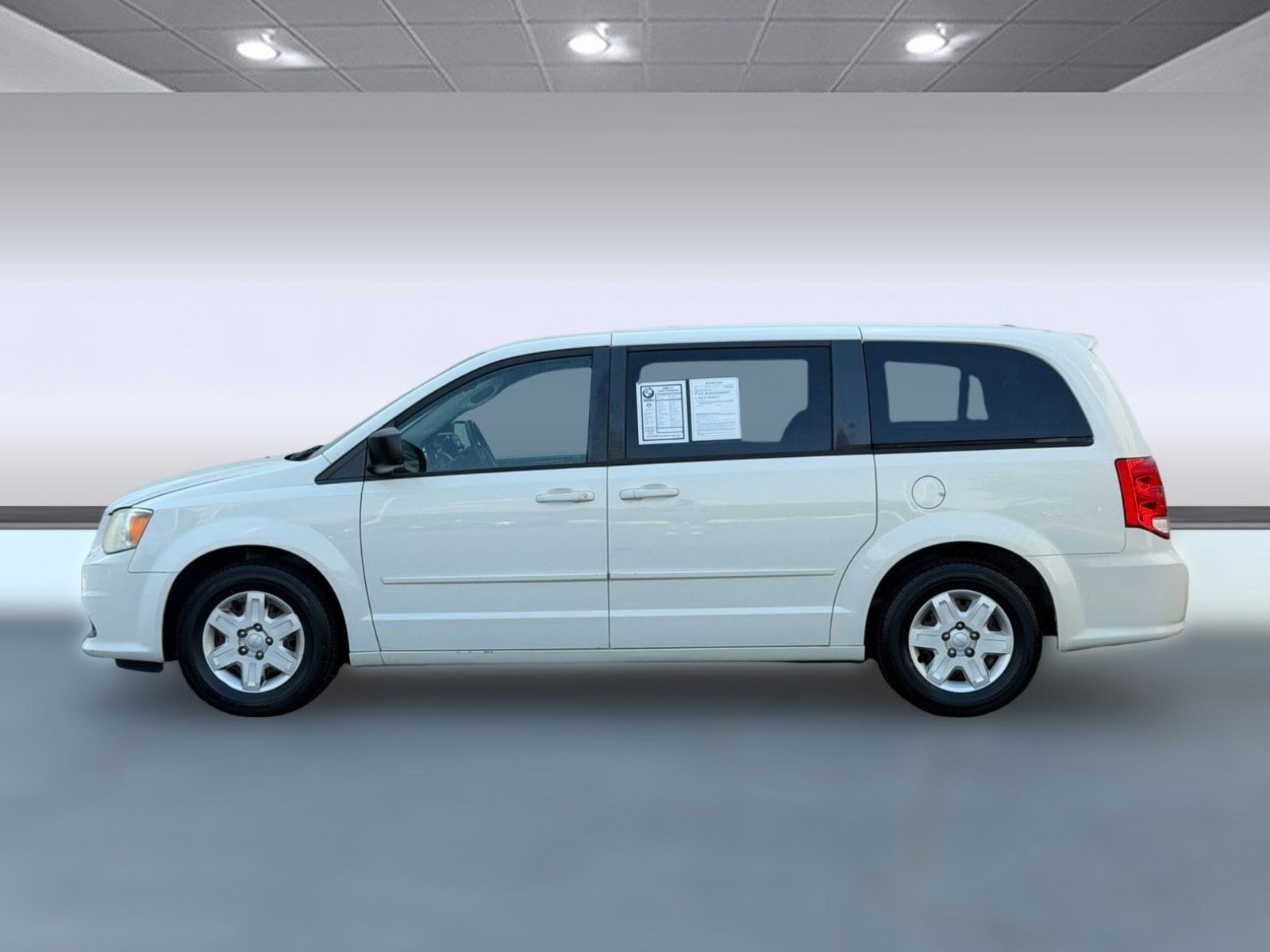 Used 2013 Dodge Grand Caravan SE with VIN 2C4RDGBG5DR506188 for sale in Chattanooga, TN