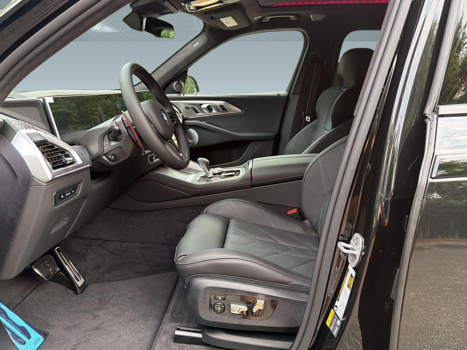 XM Label SUV