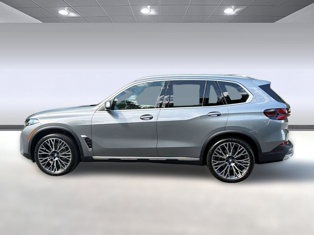 New 2026 BMW X5 sDrive40i SUV