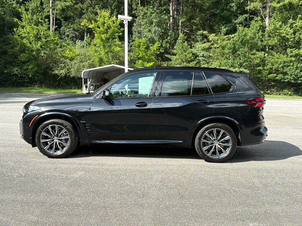 New 2026 BMW X5 xDrive40i SUV