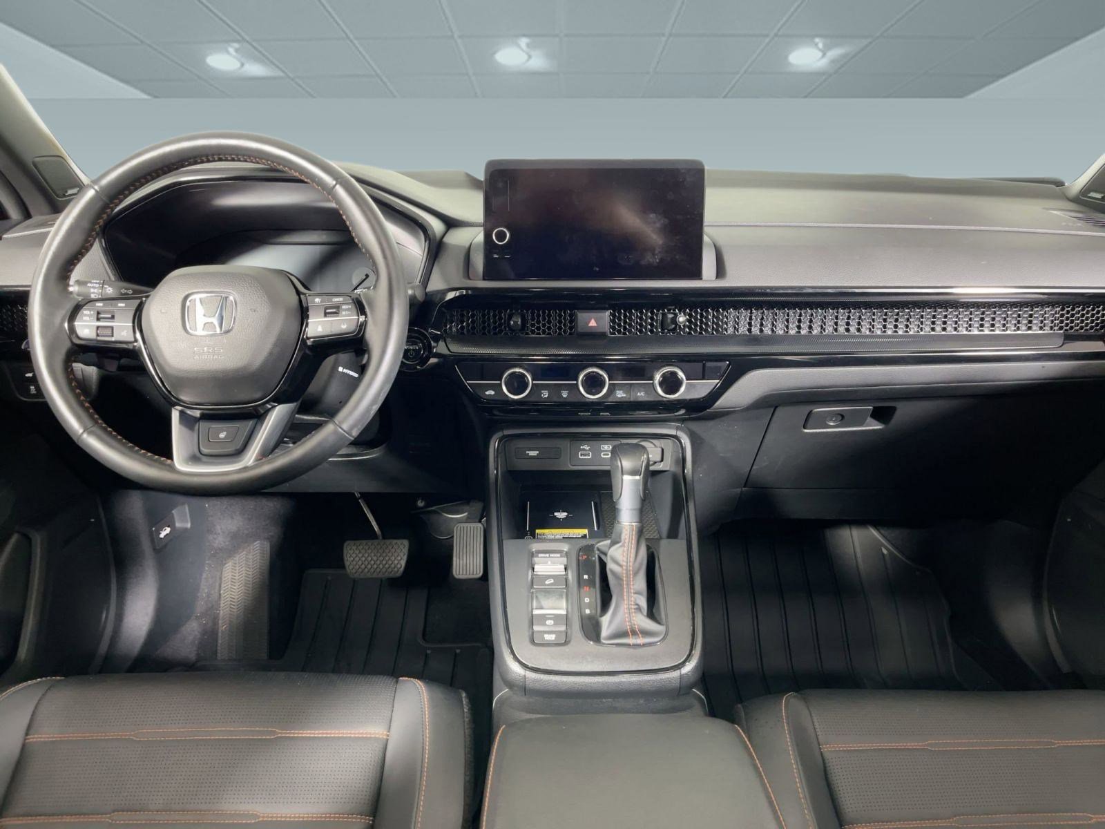 2023 Honda CR-V Hybrid Sport Touring photo 3