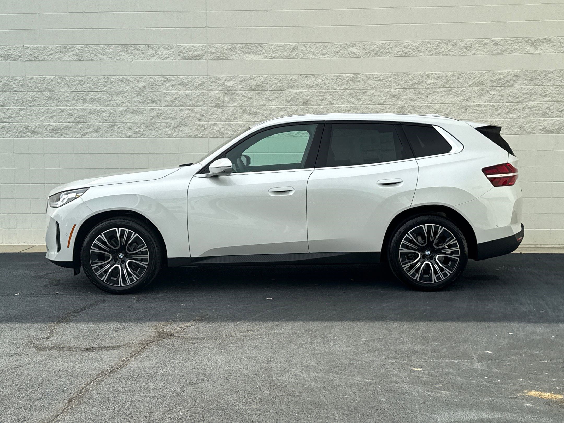 2026 Bmw X3 photo 2