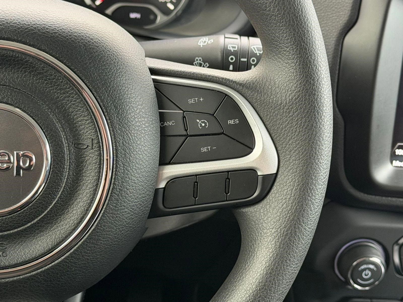 2023 Jeep Renegade Upland - Photo 24