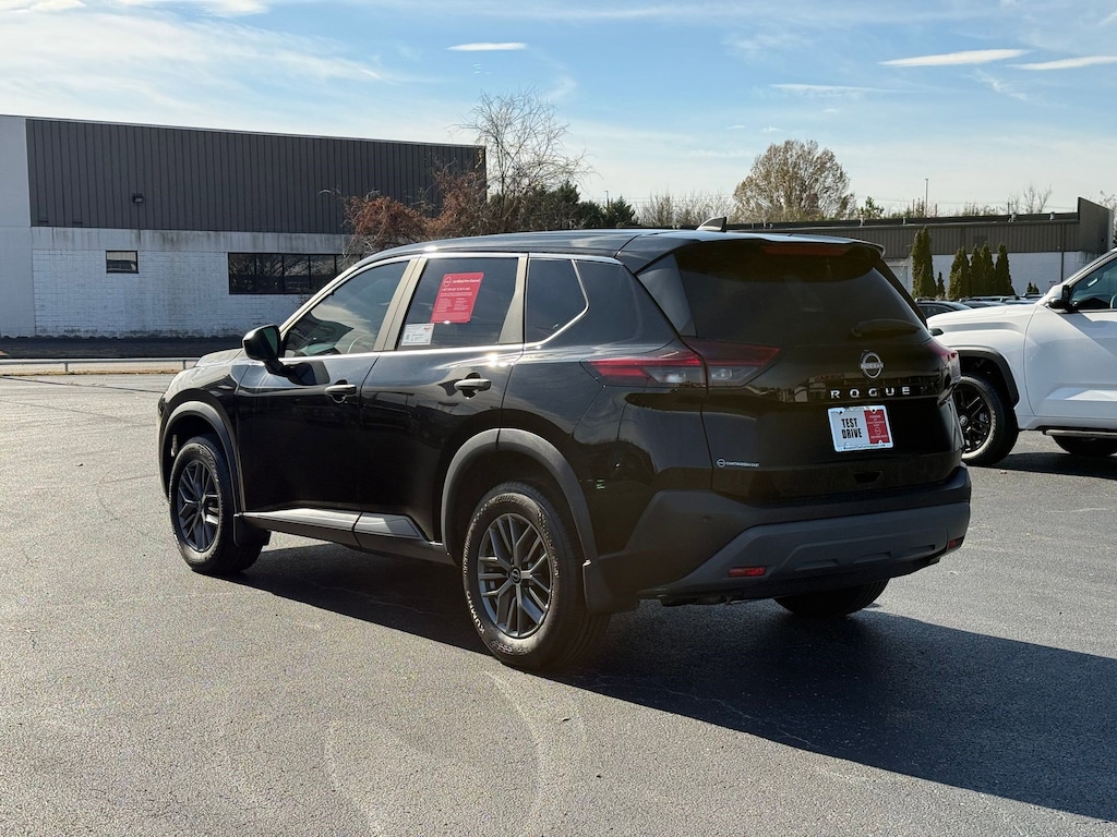 Used 2023 Nissan Rogue S SUV