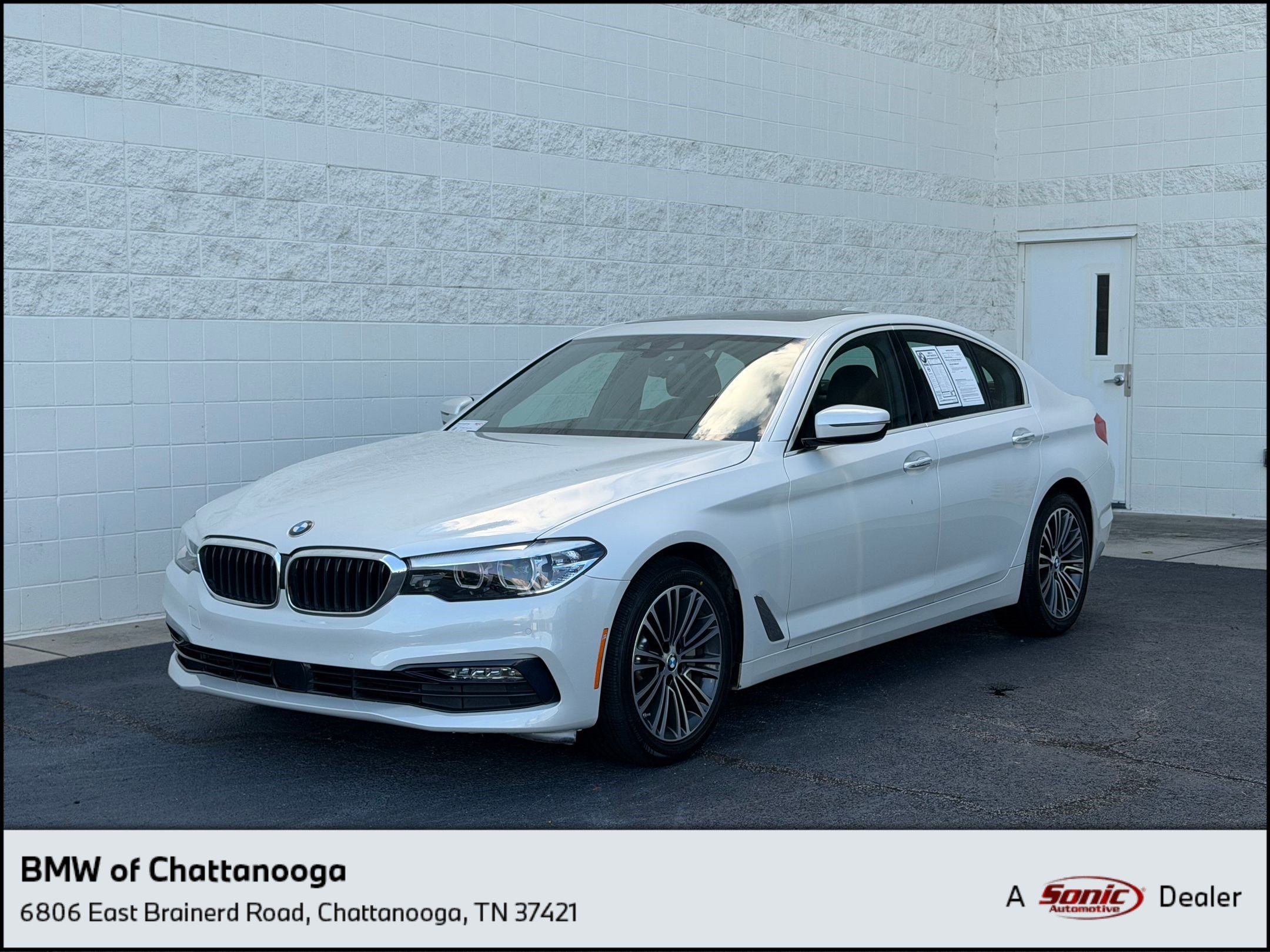 2018 BMW 5 Series 530i Sedan's photo