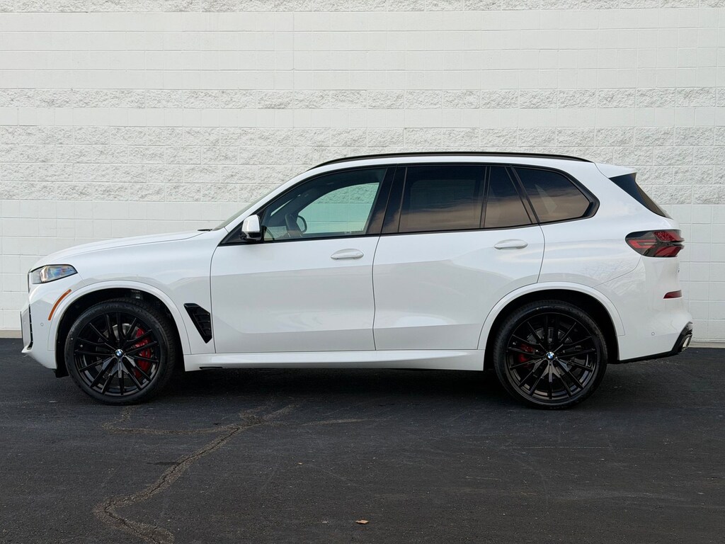 New 2026 BMW X5 xDrive40i SUV