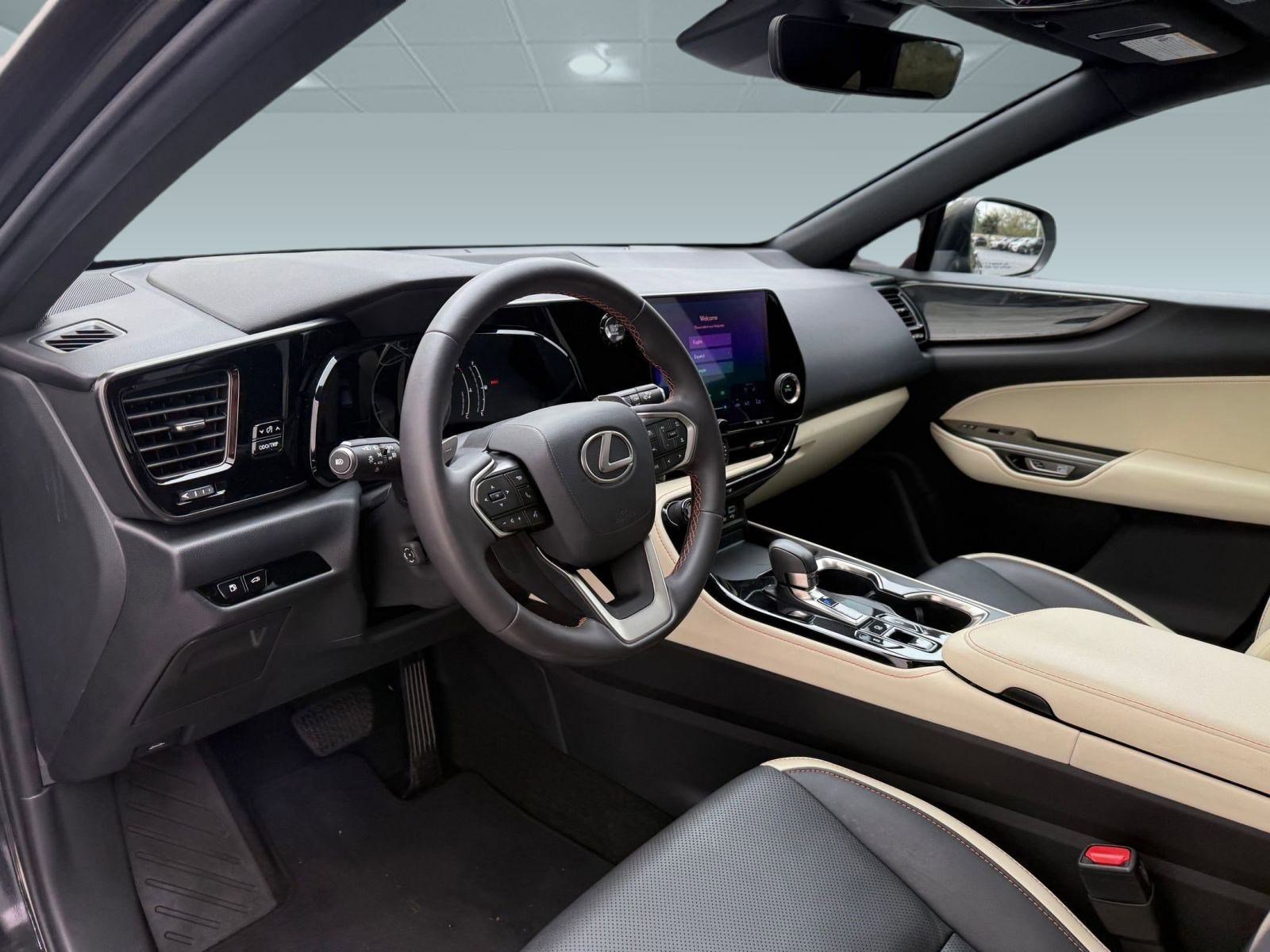 2024 Lexus NX 250 Premium photo 3