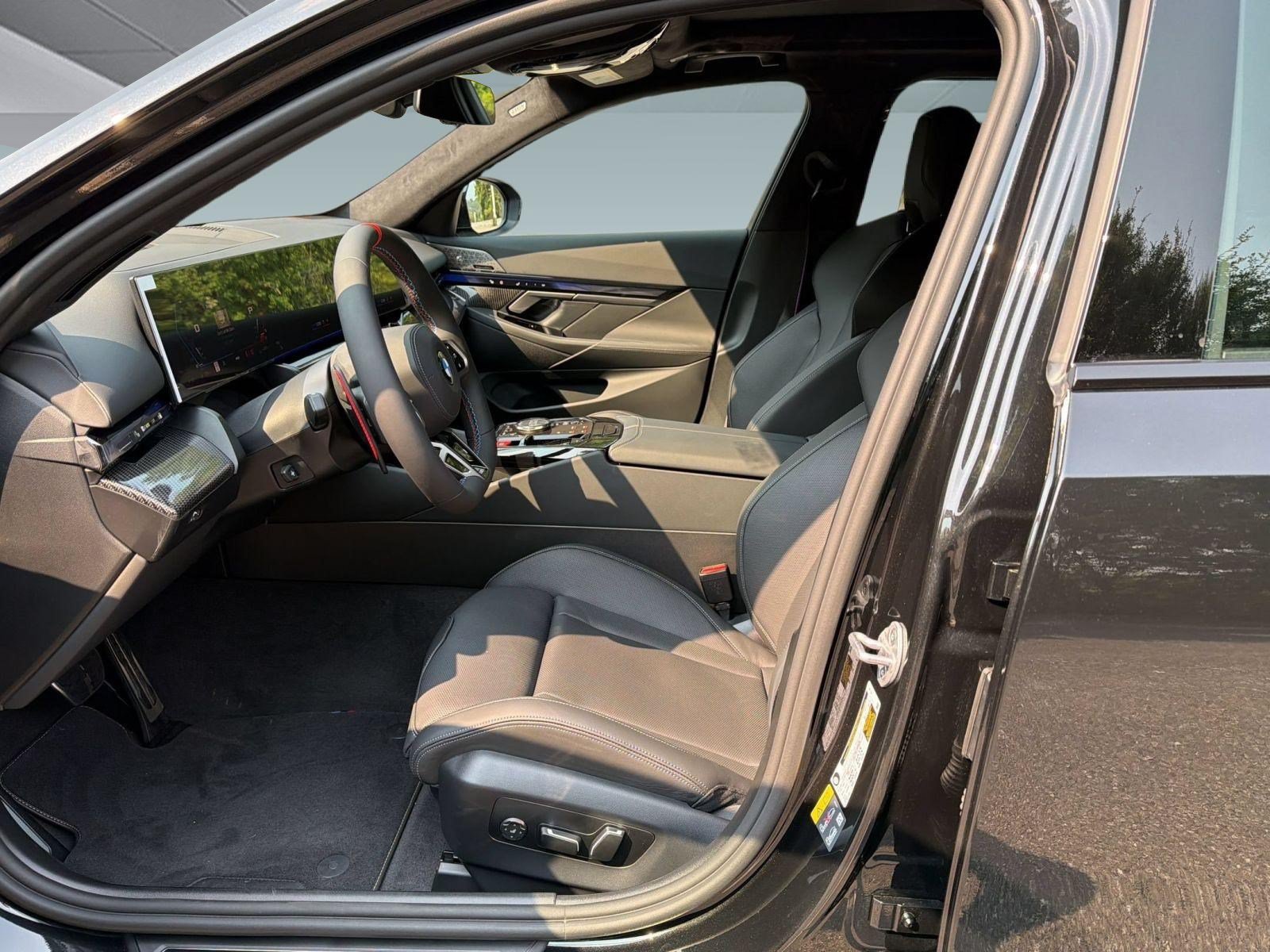 2027 BMW M5 Base Touring