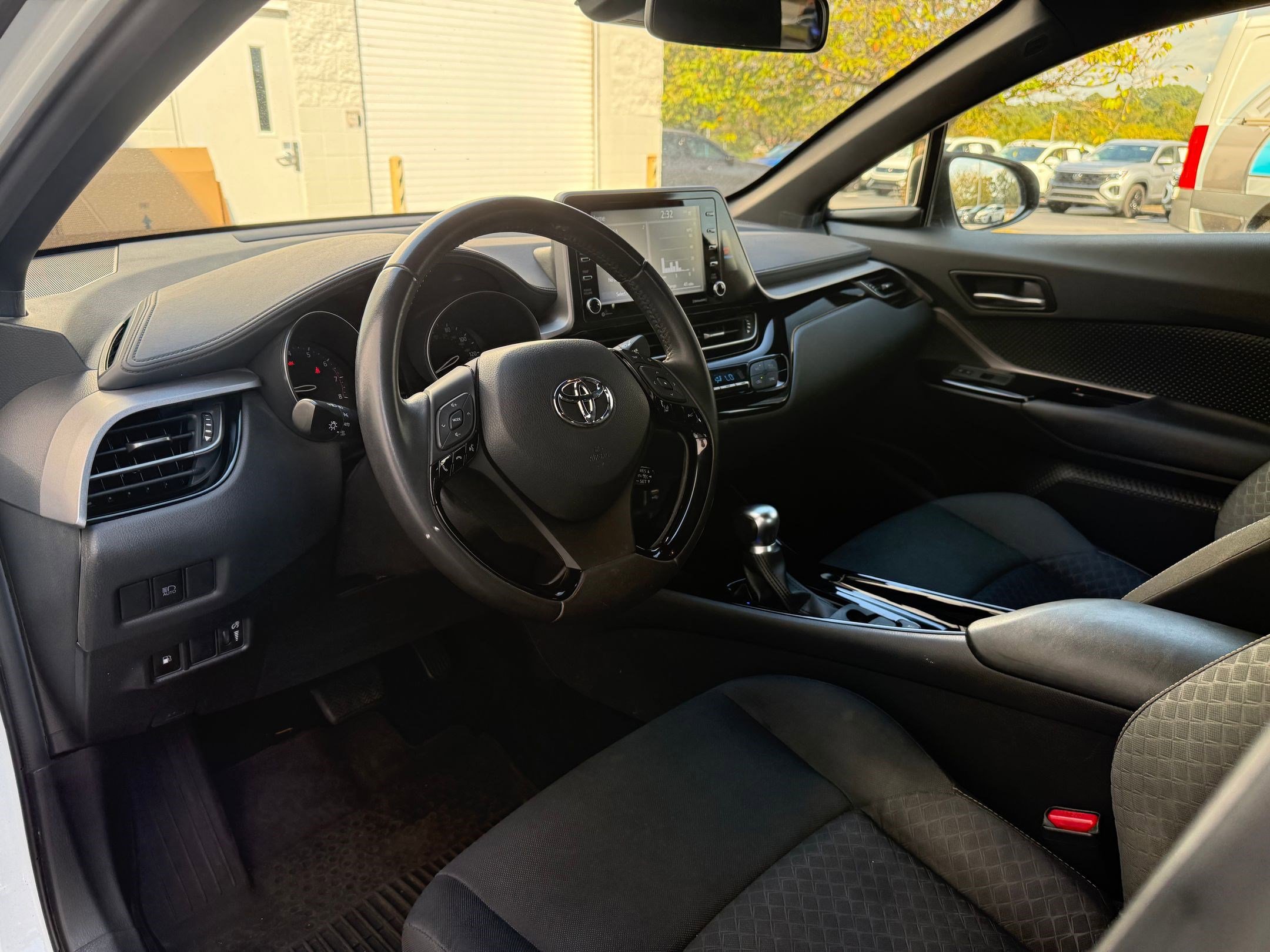2022 Toyota C-HR Nightshade Edition photo 4