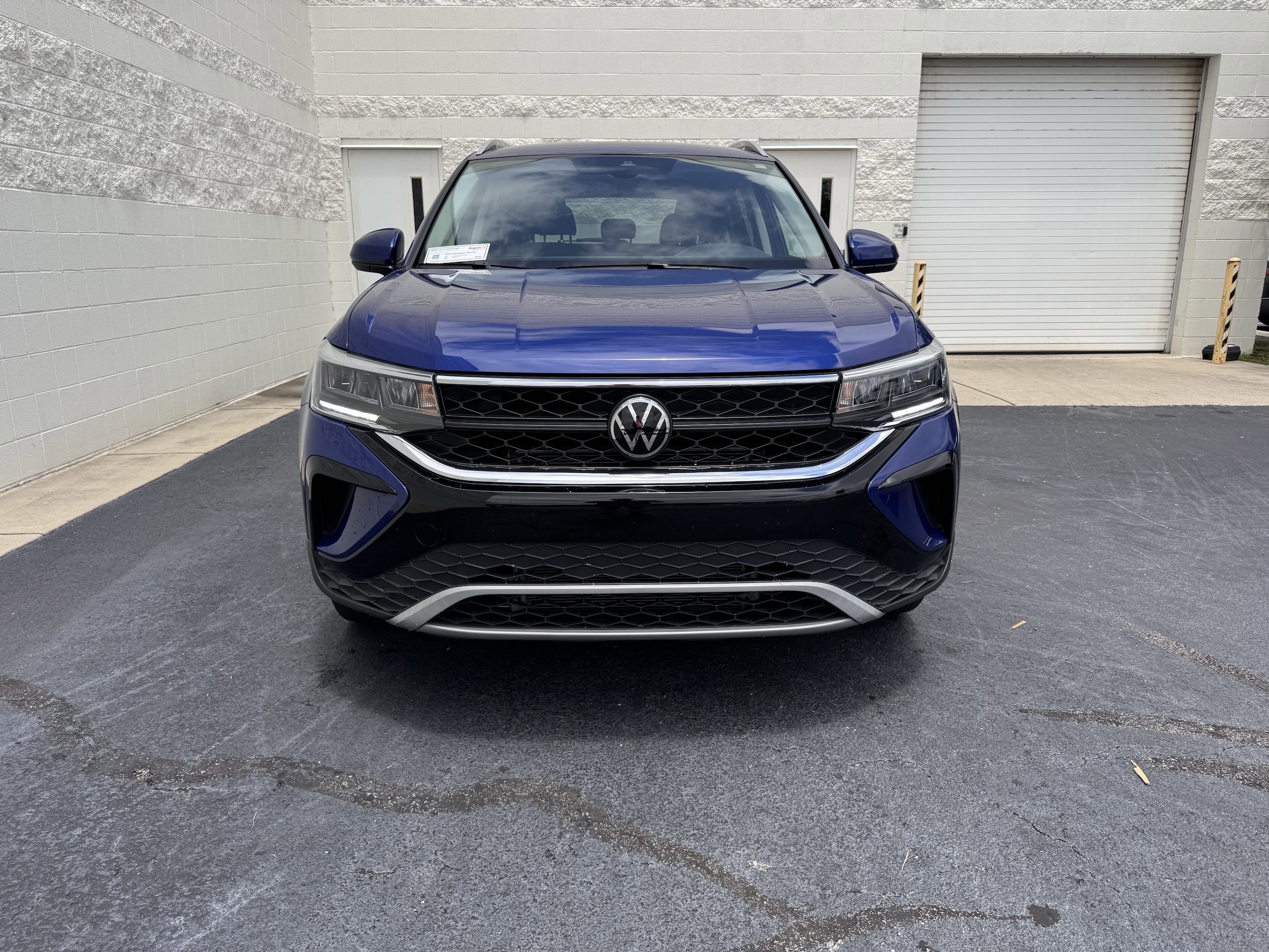 Used 2024 Volkswagen Taos SE with VIN 3VVSX7B21RM048307 for sale in Chattanooga, TN