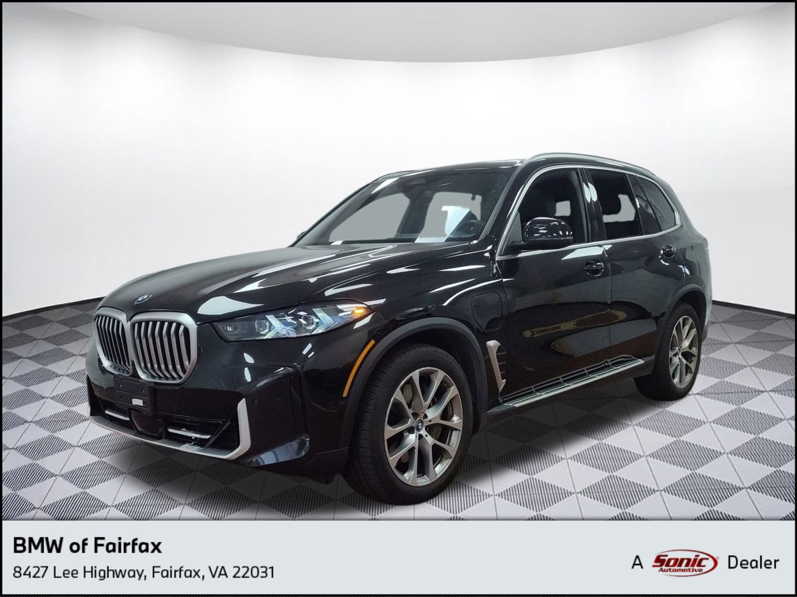 2025 BMW X5 50e's photo