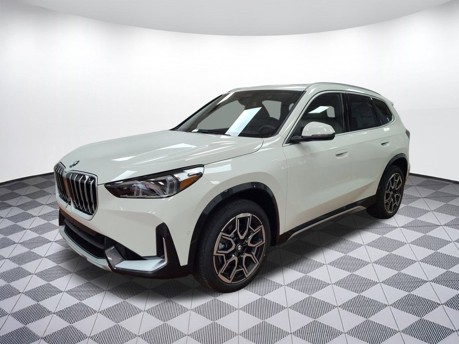 2025 Bmw X1 XDrive28i photo 2