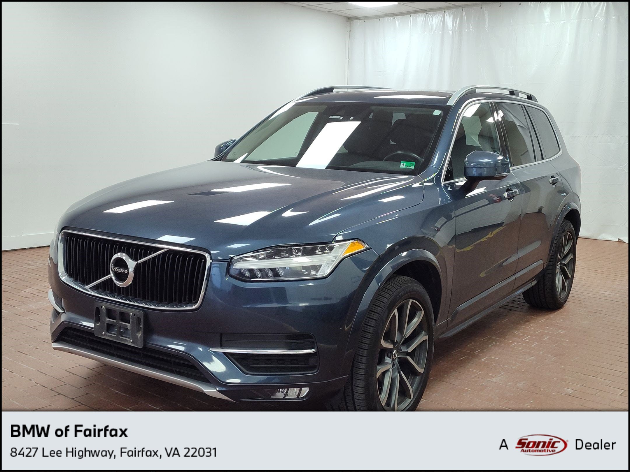 2019 Volvo XC90 Momentum's photo